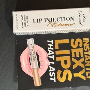 Too Faced Lip Injection Extreme